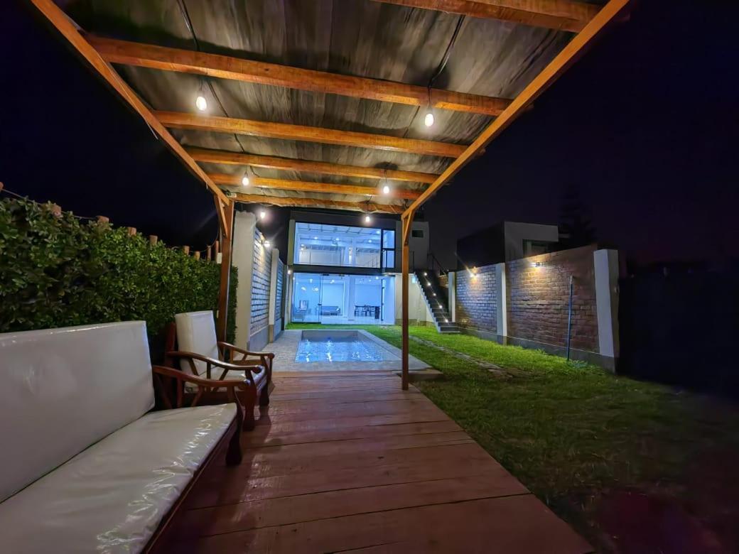 Вилла Casa De Playa Con Piscina Анкон Экстерьер фото